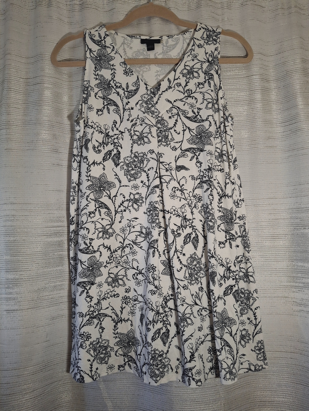 J. Jill White Midi Dress With Black Floral Print Wearever Collection